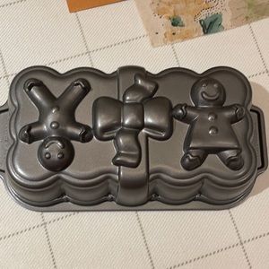 NORDICWARE LOAF PAN